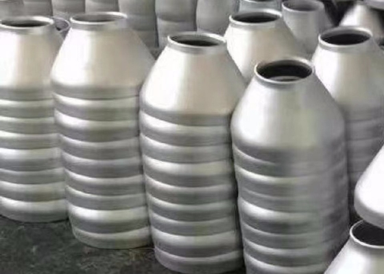Il acciaio al carbonio di Sch40 Sch80 Xh Xxh Sch160 ha forgiato gli accessori per tubi per il connettore del gas e del petrolio