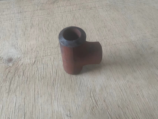 Sch40 Sch80 Std Equal A234WPB Tee in acciaio al carbonio per conduttura vernice superficie nera