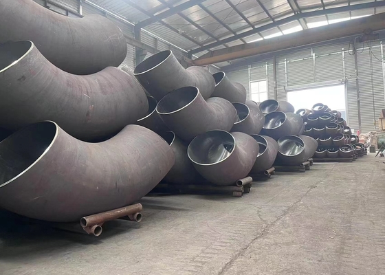 Acciaio al carbonio degli accessori per tubi della saldatura testa a testa di API5l un gomito DN600-DN1800 di 90 gradi