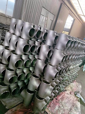 T a 48 pollici dell'uguale di gi del T ASTM A234 Q235 di acciaio al carbonio senza cuciture