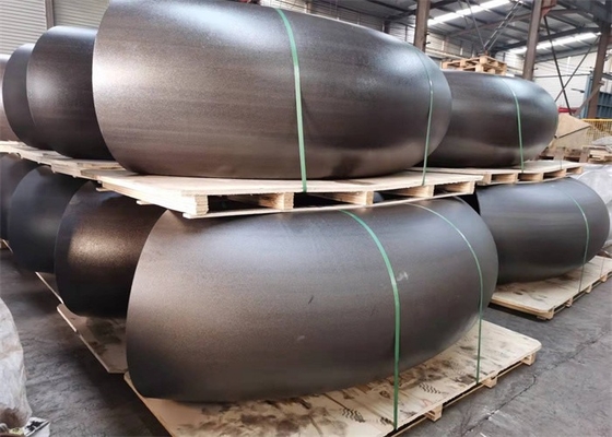 Dimensioni senza cuciture di saldatura di testa di acciaio al carbonio del gomito del acciaio al carbonio grandi 24&quot;---48&quot; pittura del nero del bevelend del gomito di 90D LR